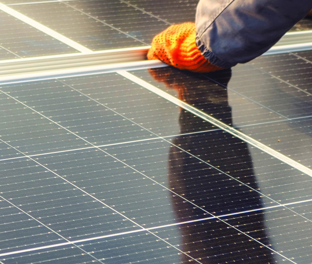 Cheshire Electrical & Solar Solutions: Solar Maintenance